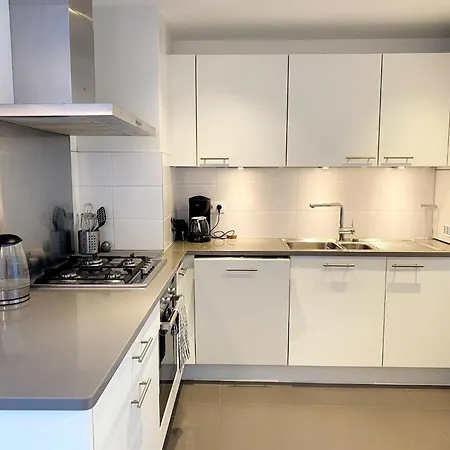 Apartment Horizon 0501 Located On The Sea